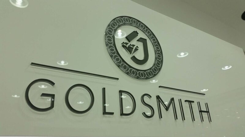 GoldSmith-lasercut-acryl