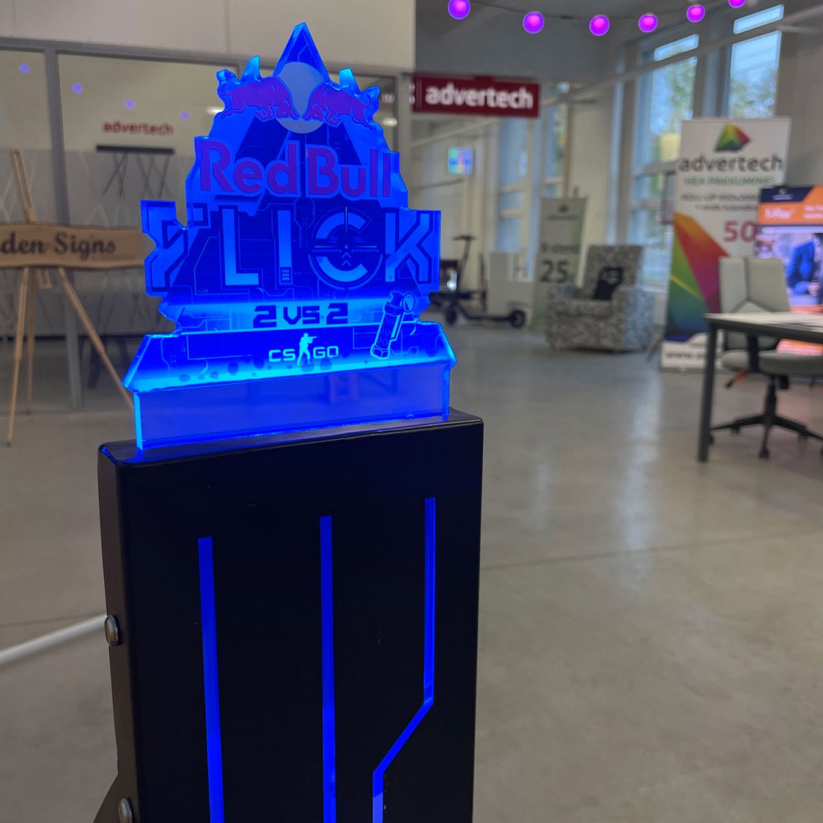 CS-Go-redbull-present-click CS-Go-redbull-present-click